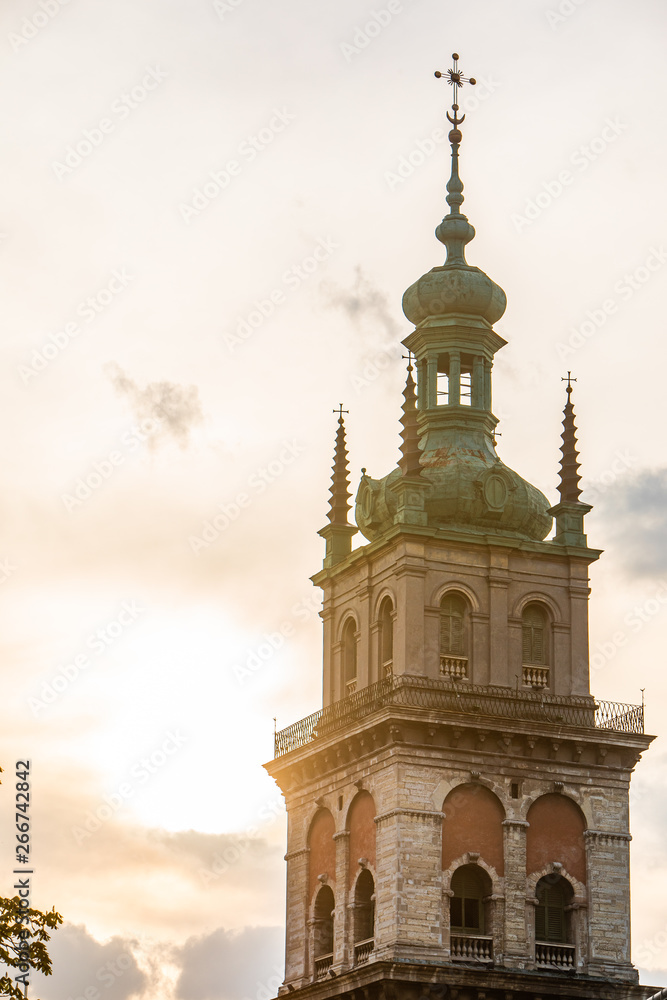 Obraz premium church tower view on sunset
