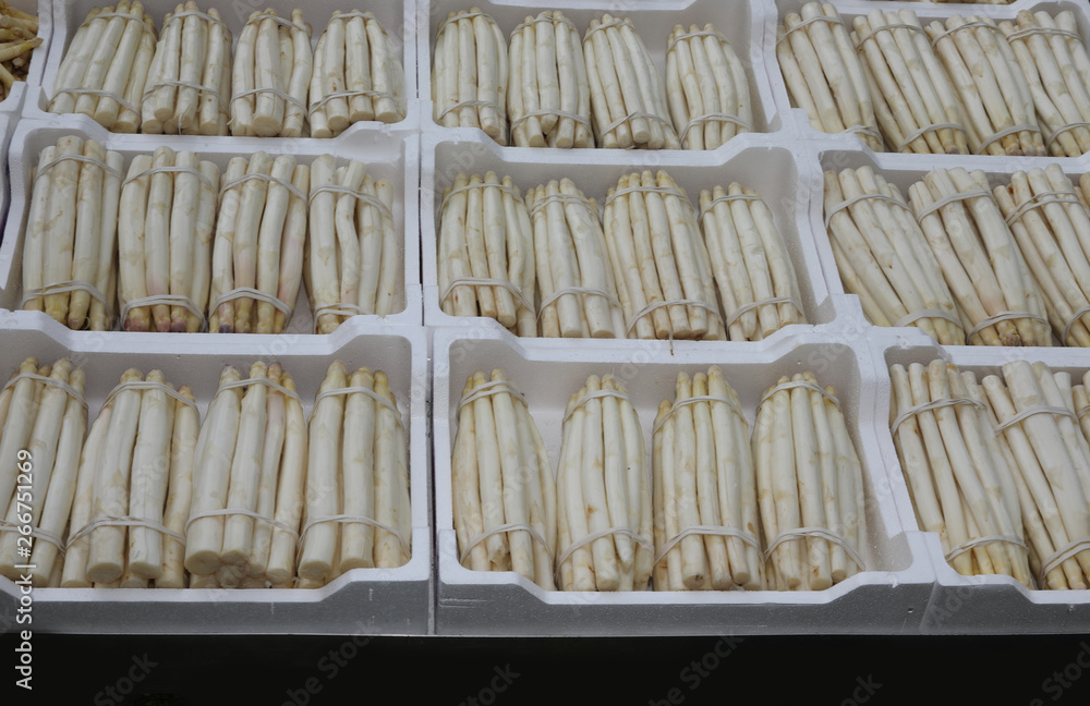 boxes of polystyrene full of white asparagus