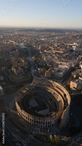 roman romano italia itália italy colosseo coliseu colosseum