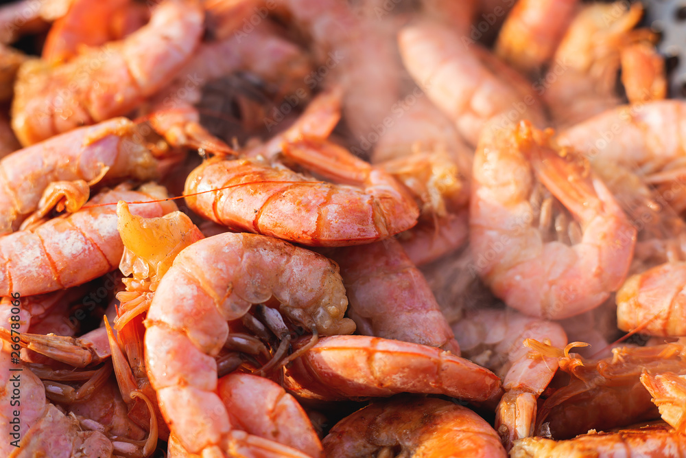 shrimps are grilled