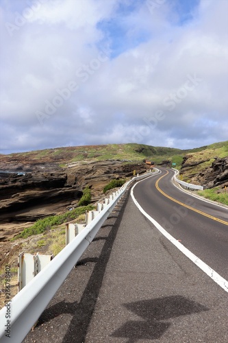 Coastline highway along the south shore of Oahu, Hawaii