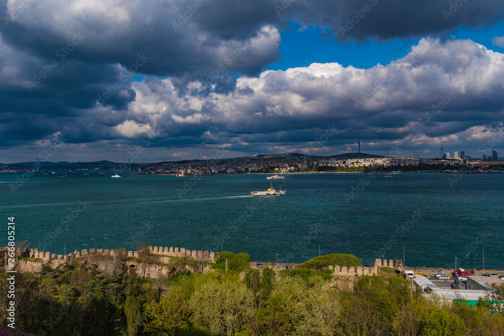 Blick auf Bosporus von Topkapi