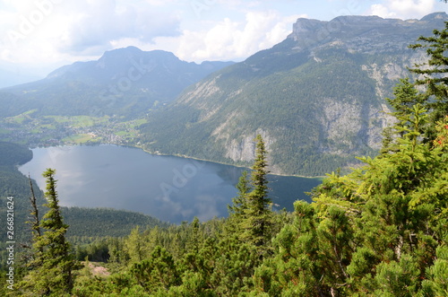 Fototapeta Naklejka Na Ścianę i Meble -  View of Lake Altaussee from Mount Trisselwand