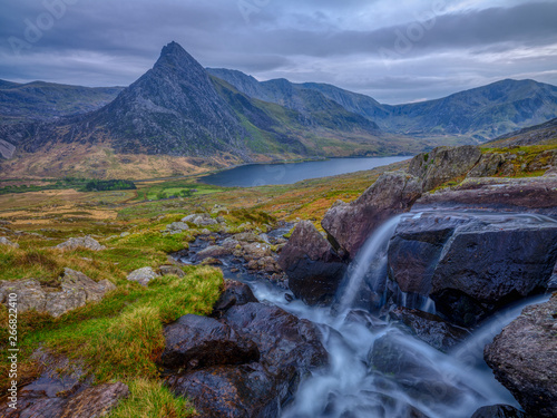 Llyn Ogwen  Wales - April 30  2019   Tryfan in spring evening light from near Ffynnon Lloer  Wales  UK