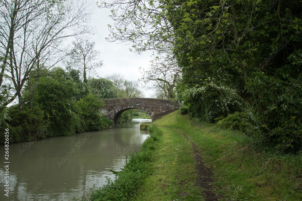 Bridge over Kennet and Avon canal Bridge over Kennet and Avon canal