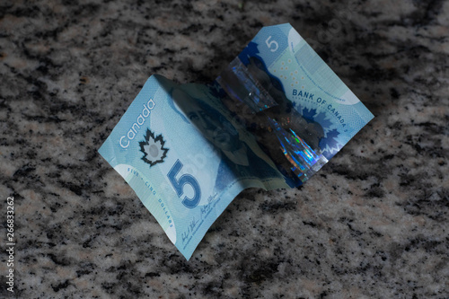 5 dollars 2