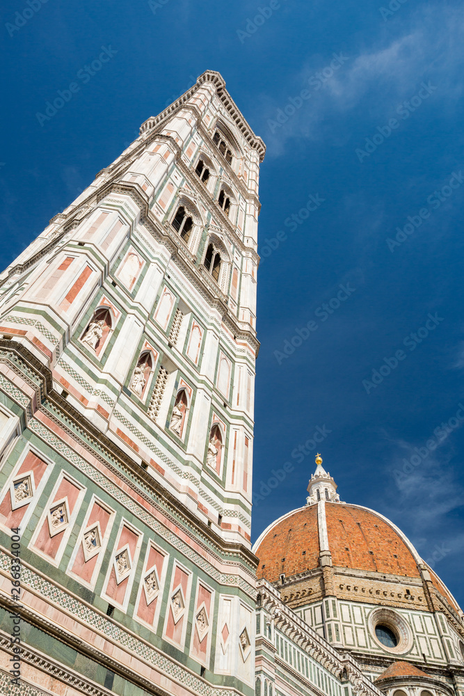 Florence Dome, Italy	on a sunny day