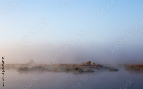 Fototapeta Naklejka Na Ścianę i Meble -  Morning mist over the river