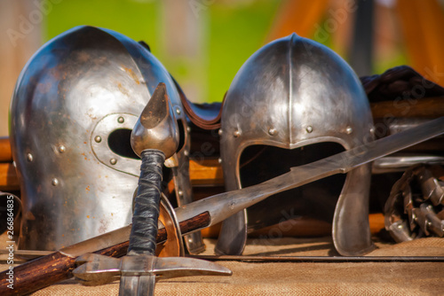 Tableau sur toile Medieval armors and weapons