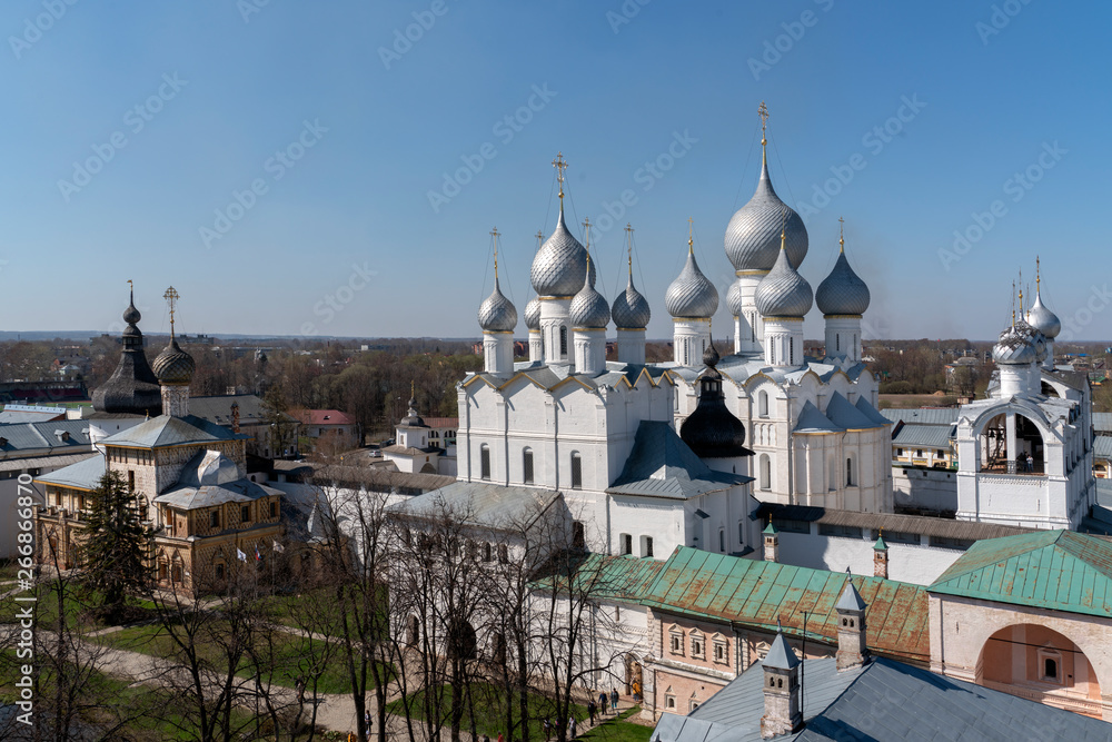 Obraz premium Ростовский Кремль Ярославский. Церковь, собор, звонница.