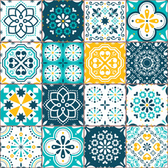 Keuken achterwand Portugese tegeltjes patronen Lissabon azulejos in turquoise en geel  © redkoala