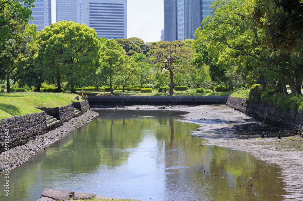 Obraz premium 浜離宮恩賜庭園の風景