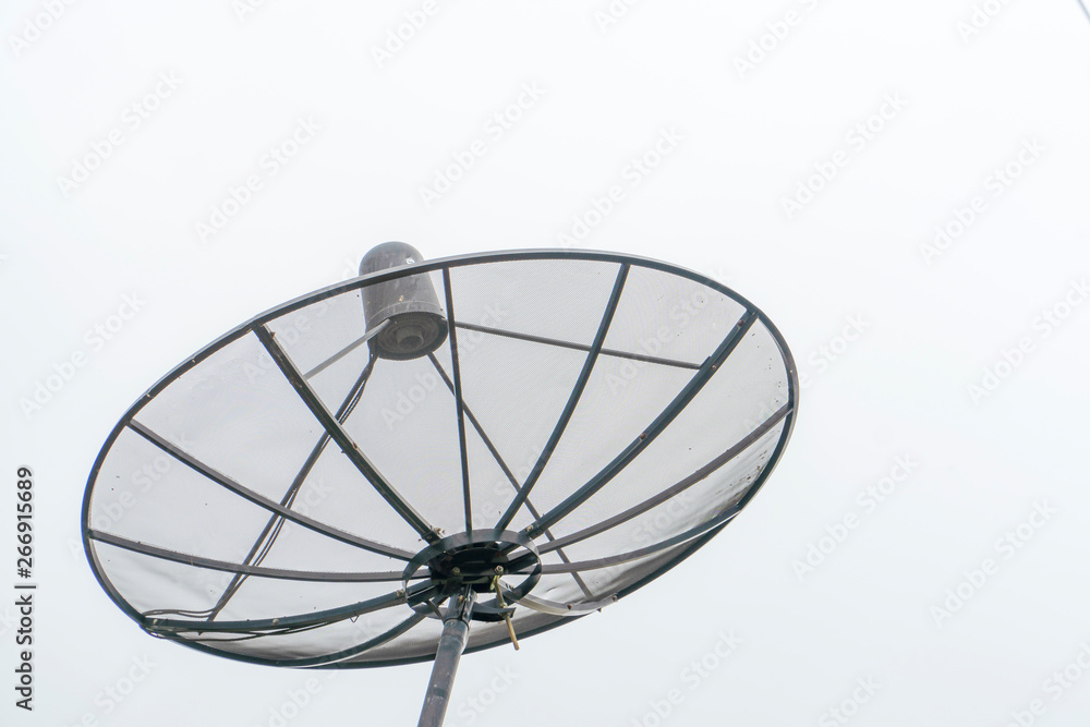Satellite dish receiver