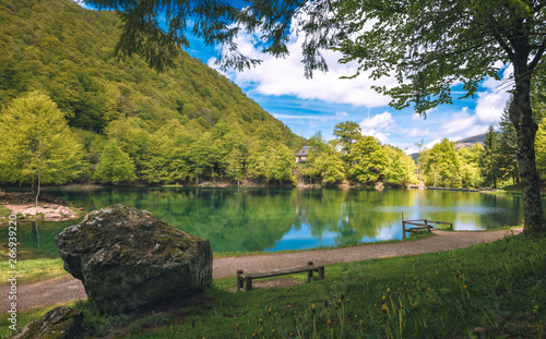 Bilde på lerret Bethmale Pond / Lac de Bethmale