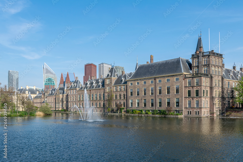 Der Hofvijer im Zentrum von Den Haag