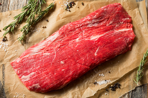 фотографія Raw Grass Fed Flank Steak