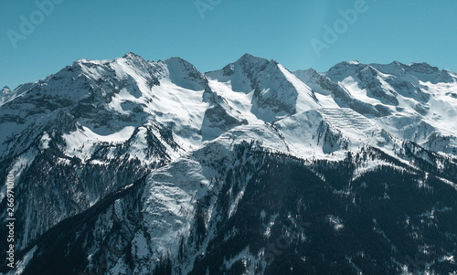 Mountains in winter on a sunny day © Jelle