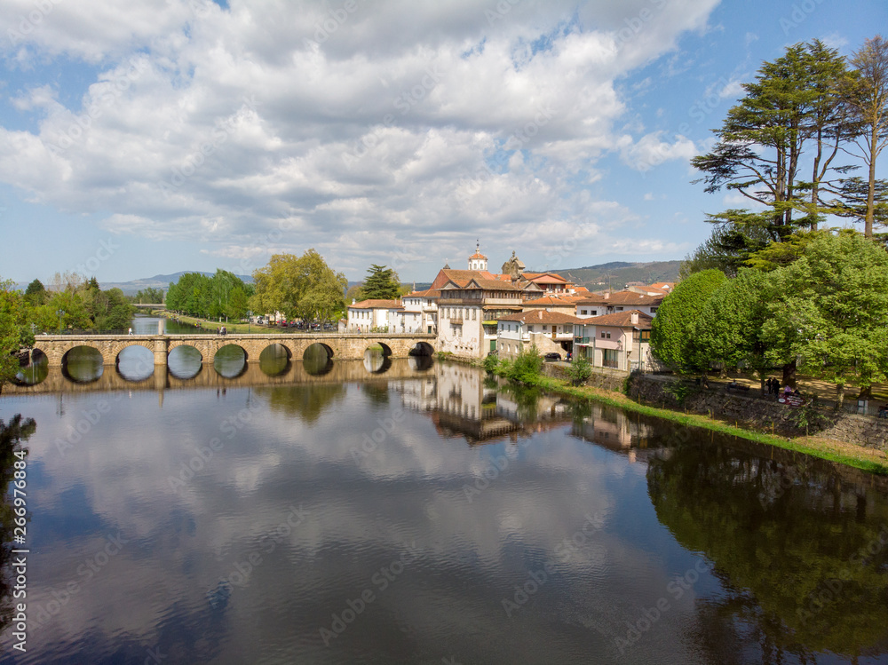 Fototapeta premium roman bridge over the river