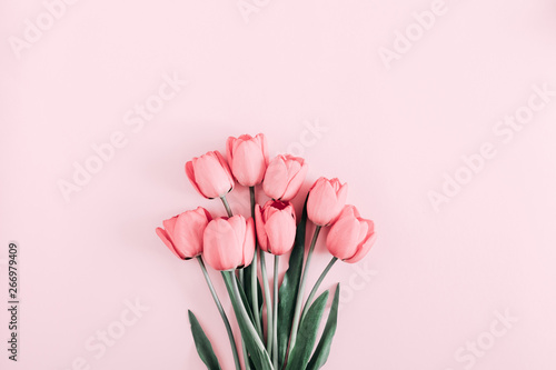 Obraz na płótnie Beautiful composition spring flowers