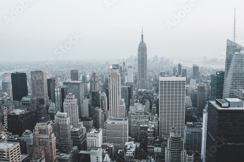 Moody New York City (Manhattan) Architecture Building © Lexi