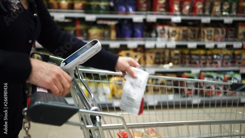 Modern shopping. Scan purchases without a till.