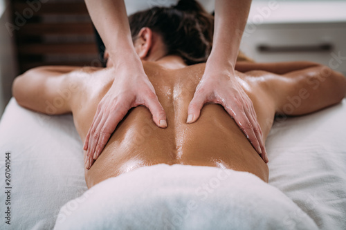 Foto Back Sports Massage Therapy