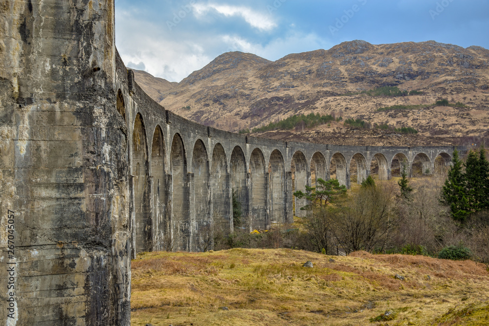 Glenfinnan Viadukt Scotland, UK - Old Stone Bridge - Harry Potter Bridge