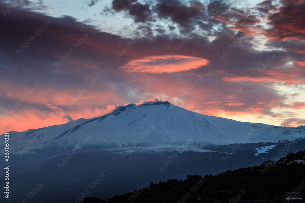 eruzione del vulcano Etna ,