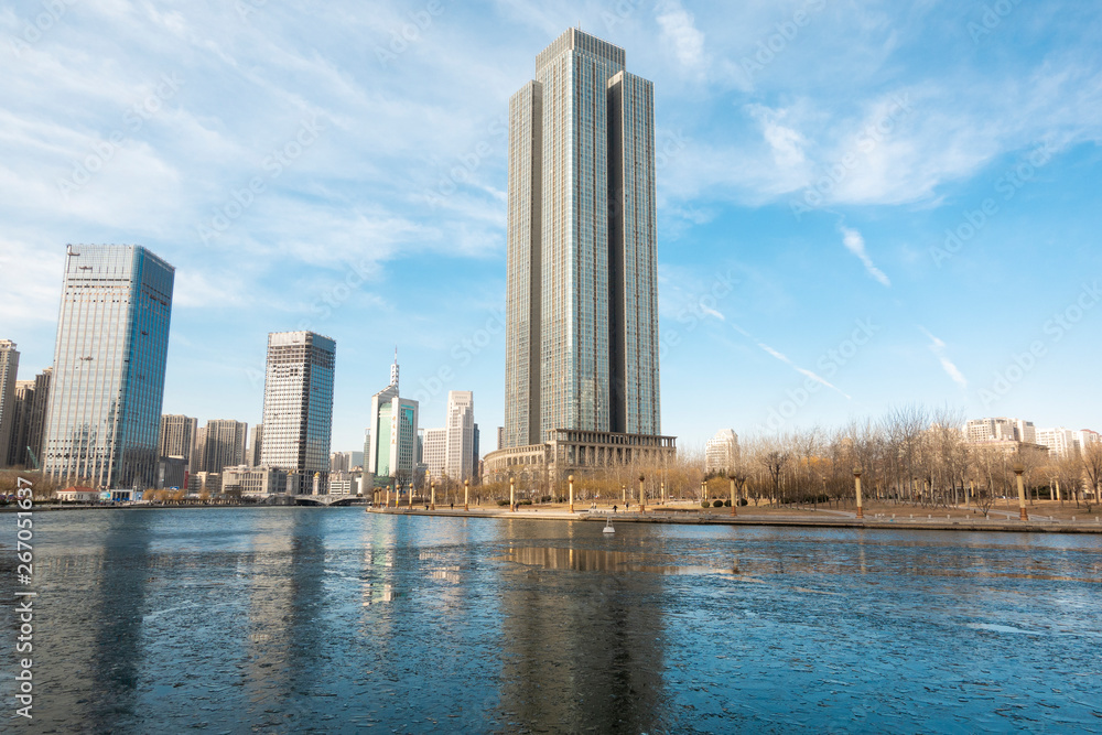 Obraz premium BEIJING, CHINA - DECEMBER 25, 2018: Tianjin cityscape, beautiful Bridge, Building in Tianjin , China