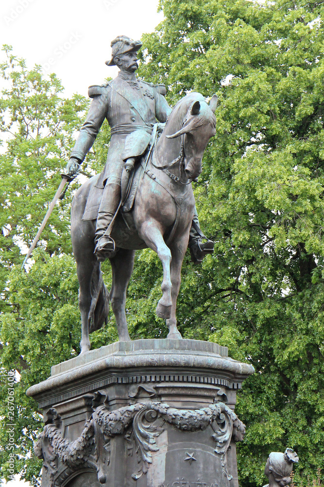 général Faidherbe monument in Lille (France) général Faidherbe monument in Lille (France)