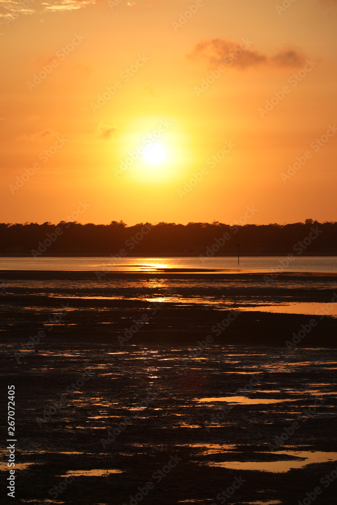 Sonnenuntergang am Meer an der Küste Australiens