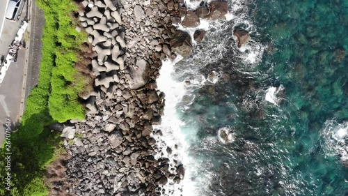 Wallpaper Mural 海岸の風景・ドローン空撮 Torontodigital.ca