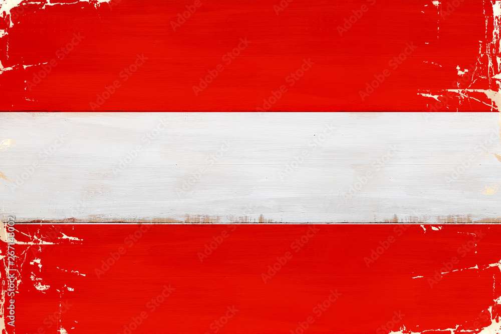 Flaga Austrii malowana na starej desce.