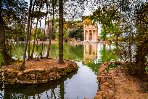 Temple of Aesculapios at Vi...