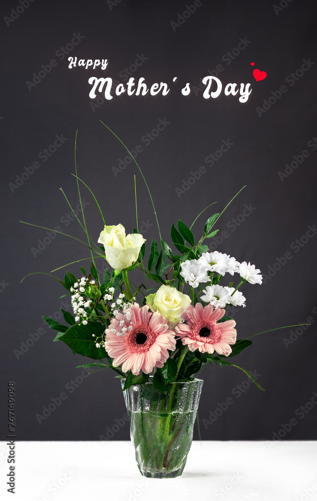 Muttertags Blumen in einer Vase (Happy Mothers Day)