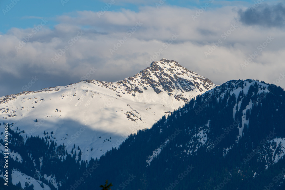 Obraz premium Berggipfel mit Schnee