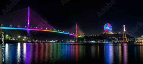 Canvas Print Bai Chay bridge night lights shimmering two peninsula connected Hon Gai and Bai
