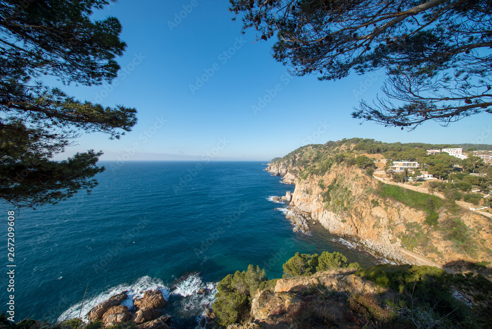 Obraz premium The beautiful village of Tossa de Mar on the Costa Brava