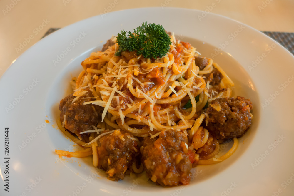 Spaghetti with meat balls on a plate Spaghetti with meat balls on a plate