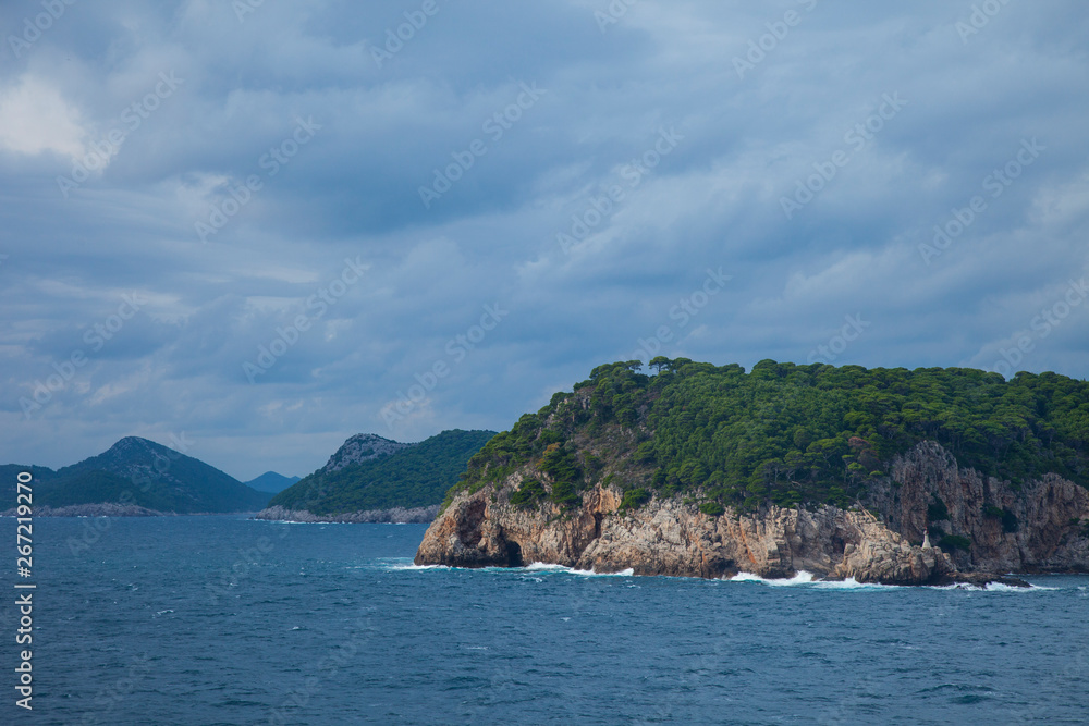 Paisaje de la costa cercana a Dubrovnik, Croacia, Mar Adriático, Mar Mediterráneo