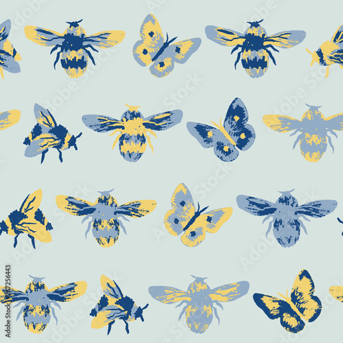 Vector bee and butterfly seamless pattern. Hand drawn background for gift wrapping, wallpaper and stationery.