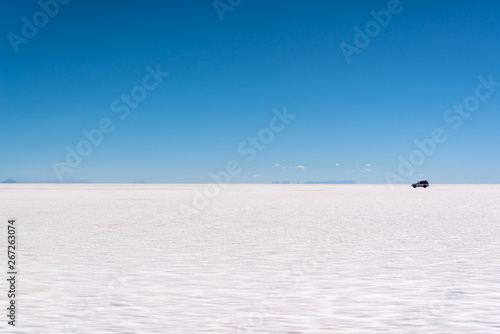4x4 car in Salar de Uyuni (Uyuni salt flats), Potosi, Bolivia