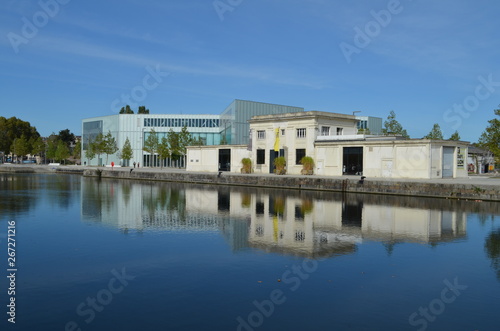 le port de Caen (Normandie-France)