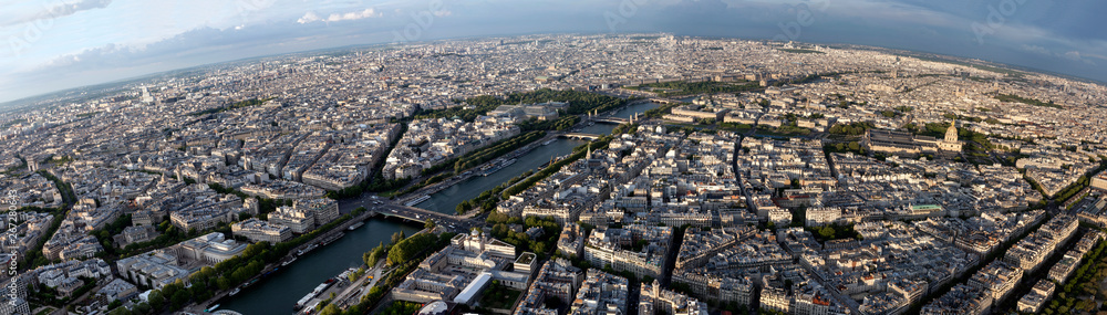 Obraz premium Aerial view of Paris