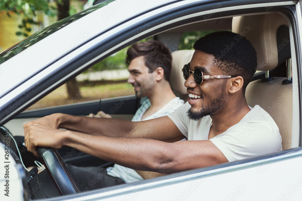 Millennials friends in car
