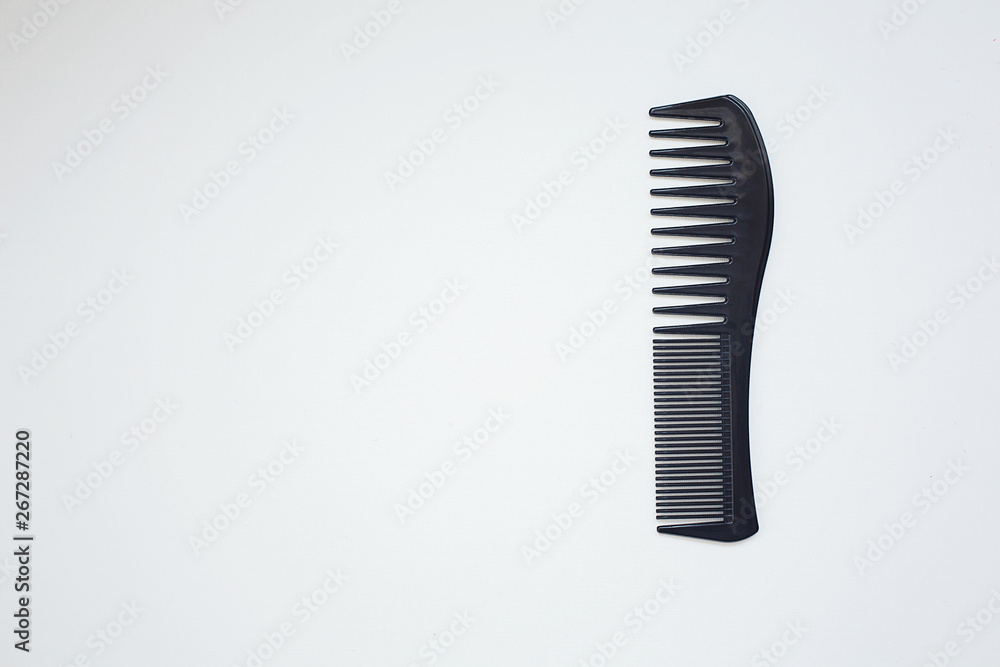 comb black on a light background