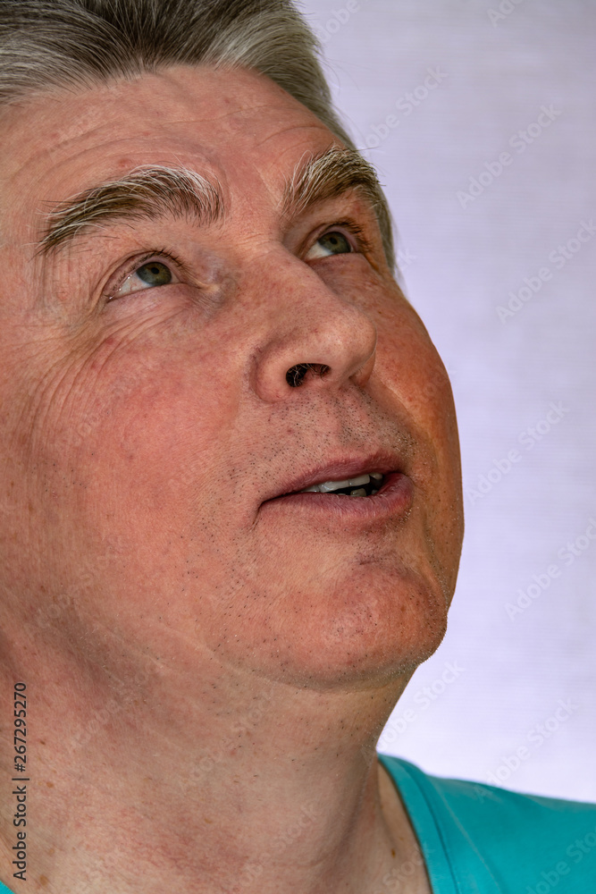 Obraz premium Twarz, mimika, uczucia, emocje, autoportret