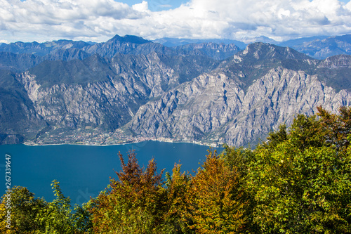 Gadrasee vom Monte Baldo im Herbst