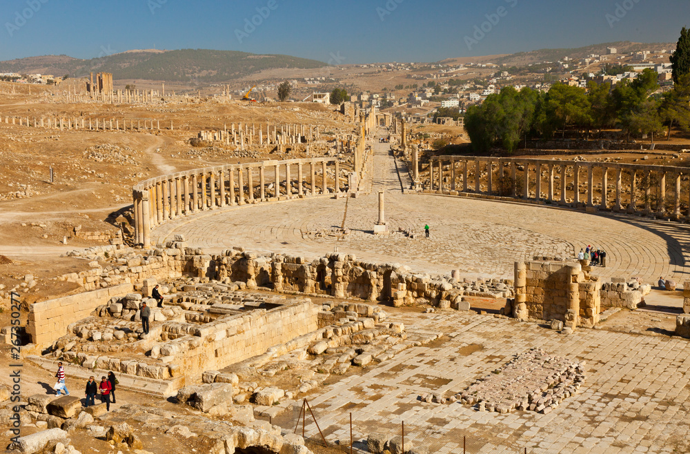 Forum o Plaza Oval. Ciudad grecorromana Jerash, Jordania, Oriente Medio