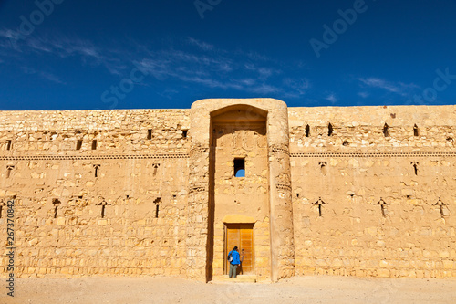 Castillo del desierto Al-Kharaneh. Jordania, Oriente Medio photo